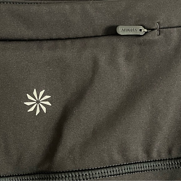 Athleta Ace High Rise 15 1/2 Tennis Skort in Black, Size L, EUC - Picture 11 of 13